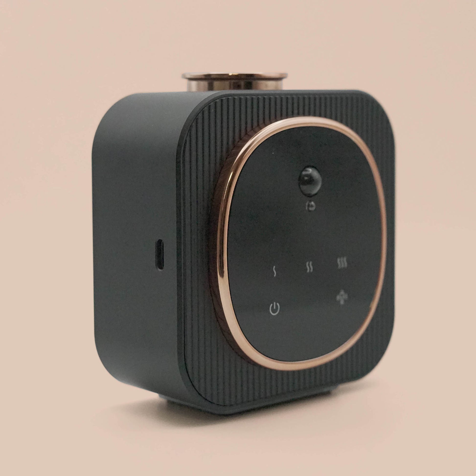 Triad Aroma diffusore elettrico per ambienti con oli essenziali onyx mini